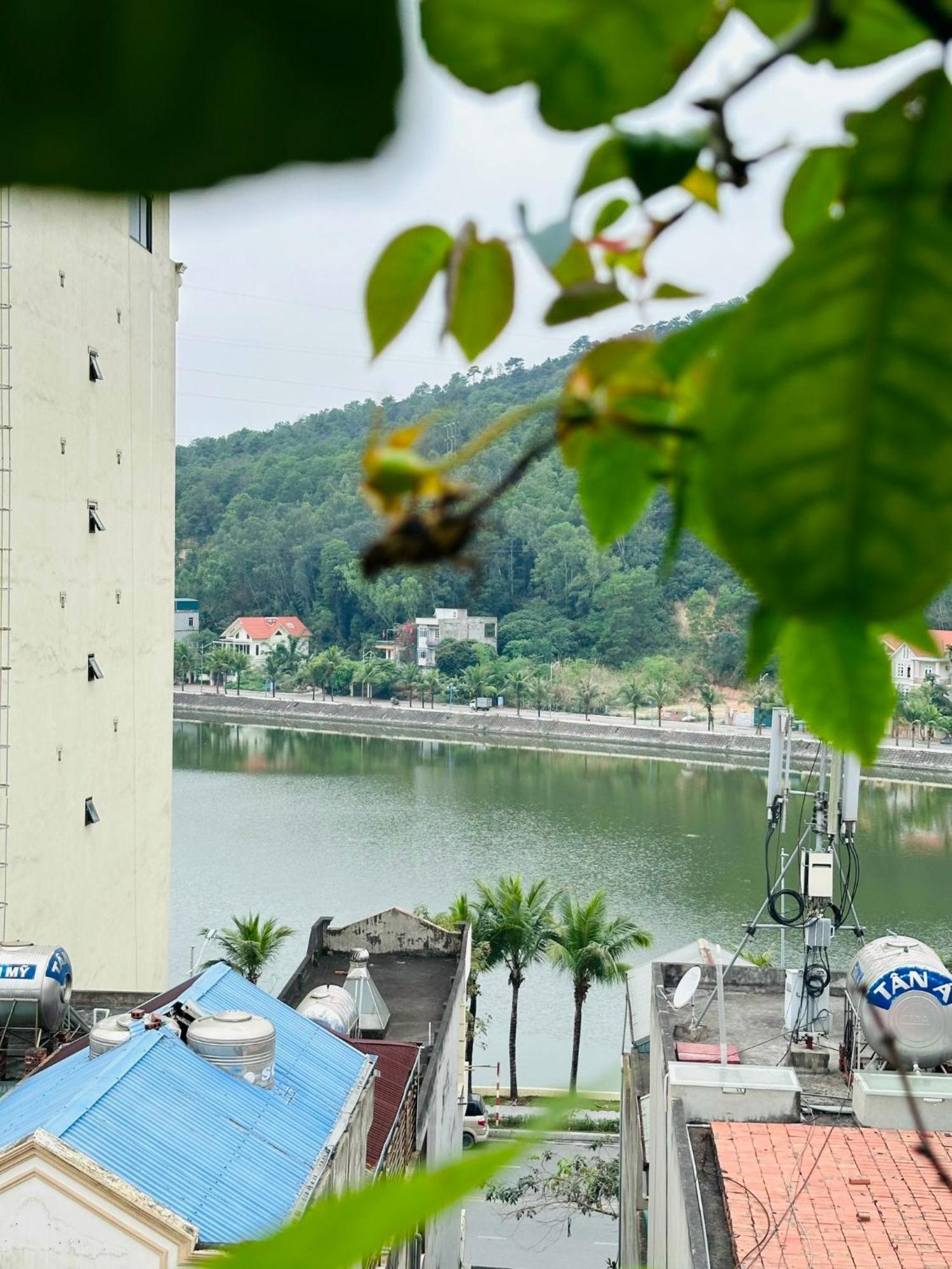 ハロン Nha Nghi Anh Dung Bed & Breakfast エクステリア 写真