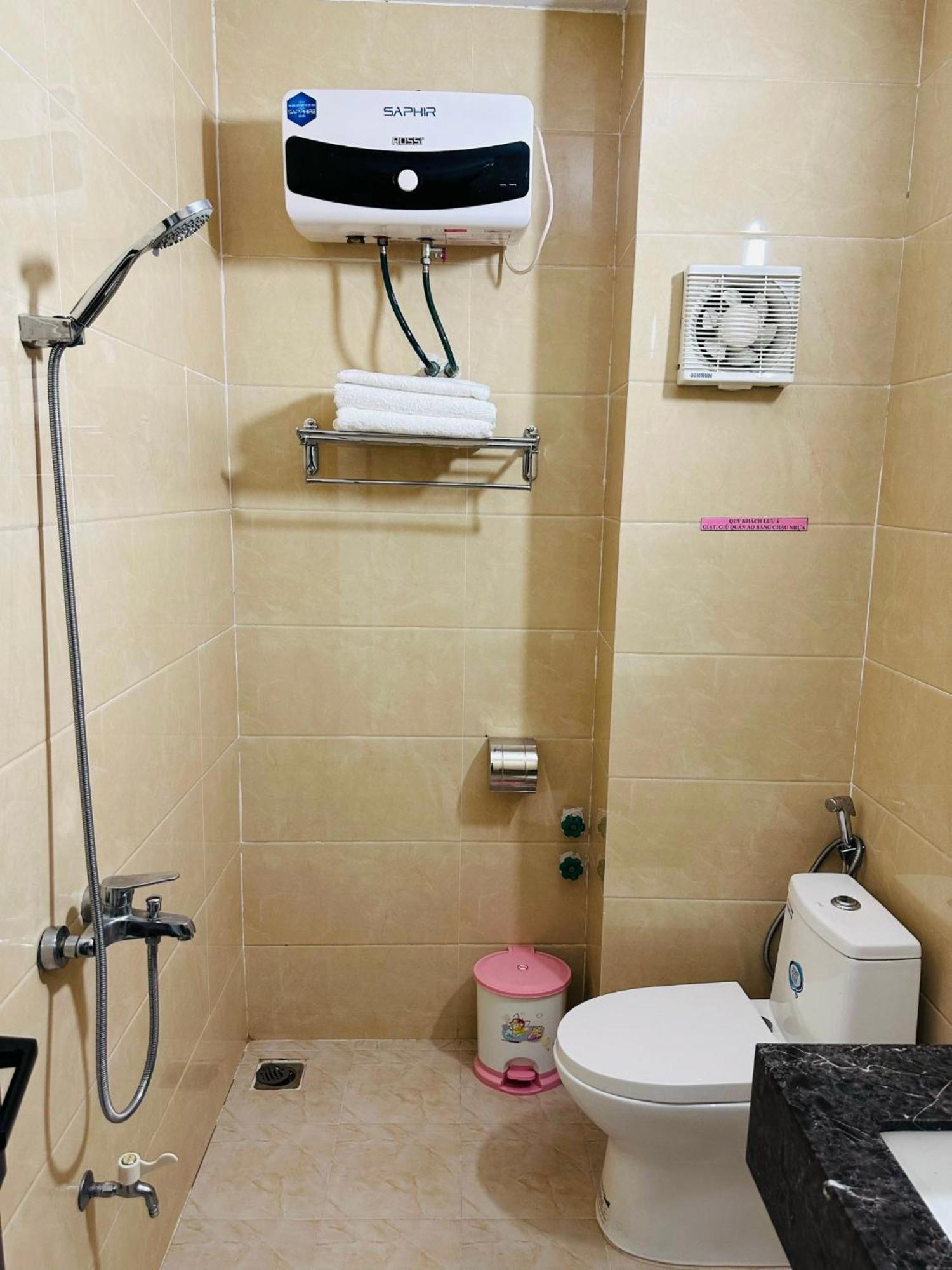 ハロン Nha Nghi Anh Dung Bed & Breakfast エクステリア 写真