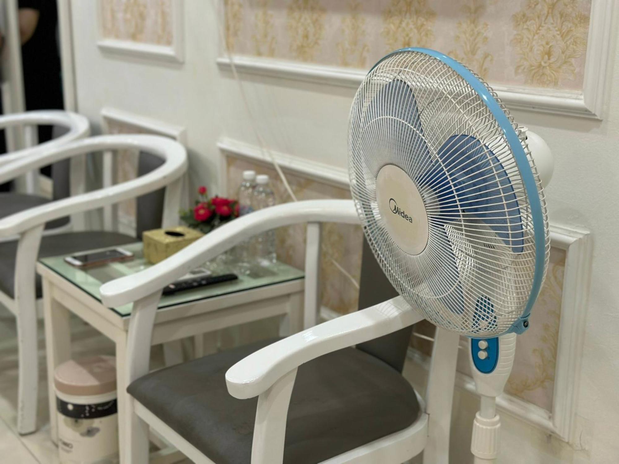 ハロン Nha Nghi Anh Dung Bed & Breakfast エクステリア 写真